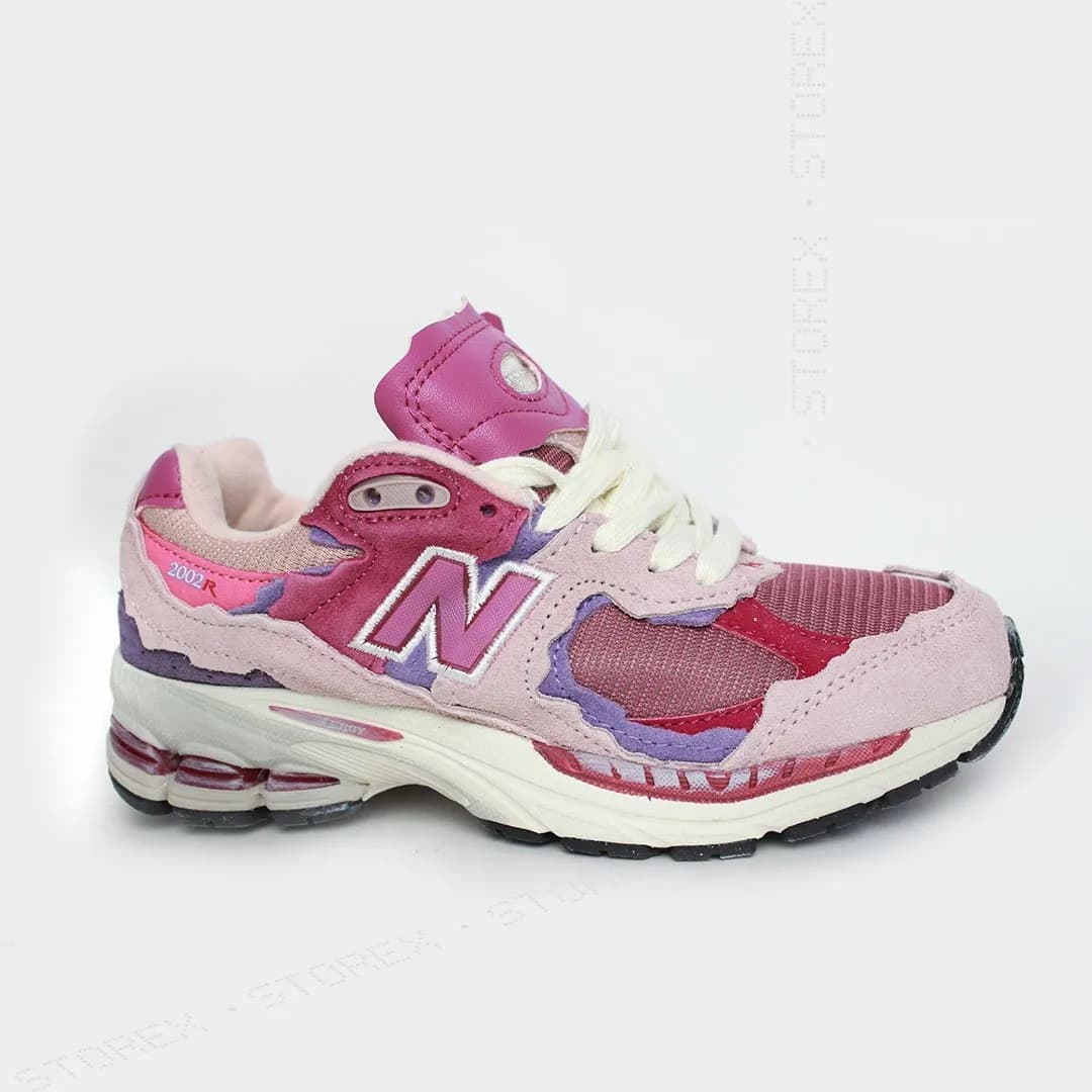 New Balance 2002 Pink